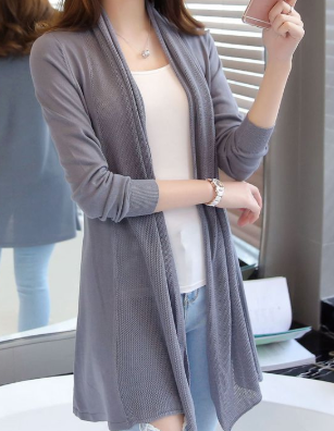 Fashionable Knitted Cardigan